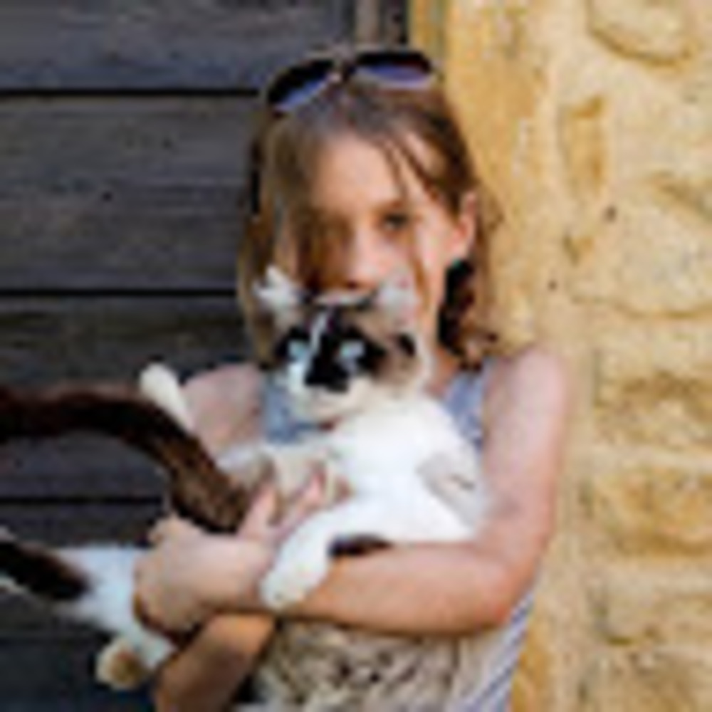 Meet your Posher, Celeste